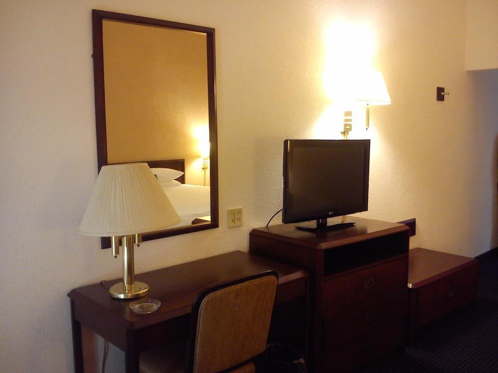 San Nicolás de los Garzas Wyndham Garden Monterrey Norte מראה חיצוני תמונה